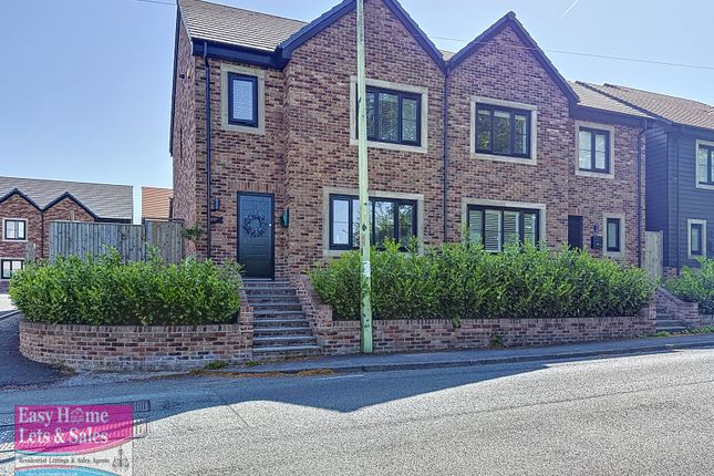 Wigan Road, Euxton 3 bed semi