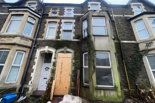 6 bedroom terraced house for sale