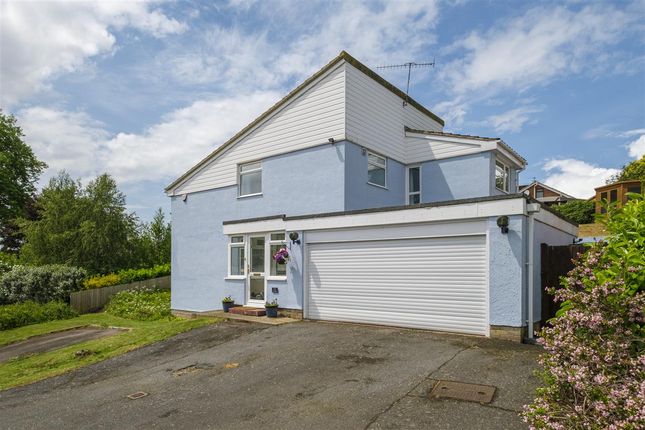 Finley Close, Faversham 4 bed detached house for sale