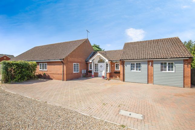6 bedroom detached bungalow for sale