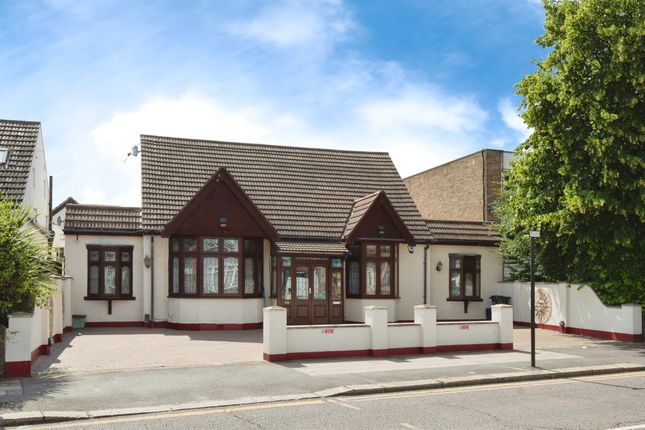 6 bed bungalow