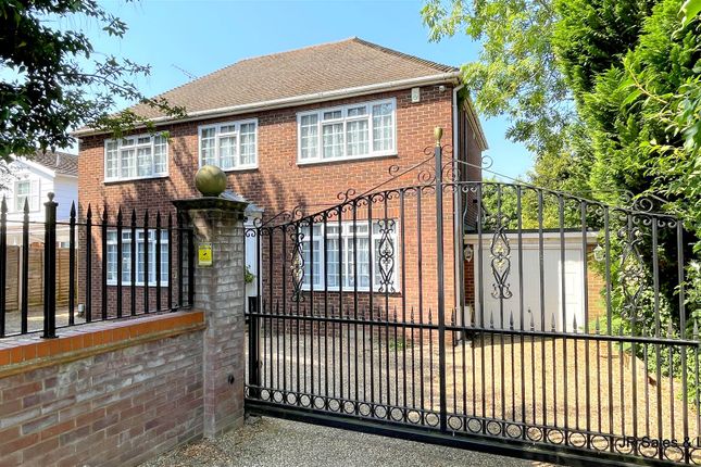 East Ridgeway, Cuffley 4 bed detached house for sale