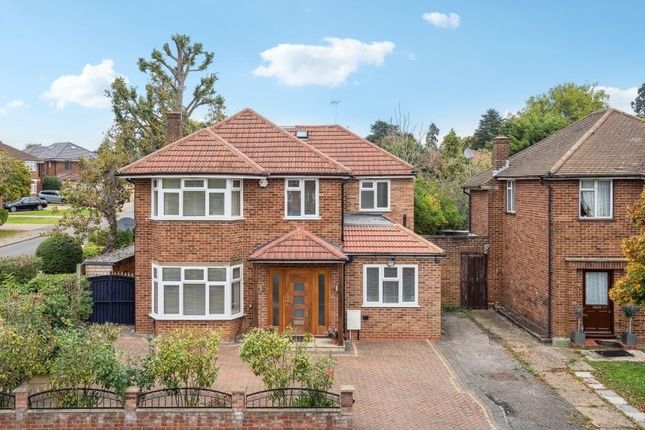 Cedar Drive, Hatch End 4 bed detached house for sale