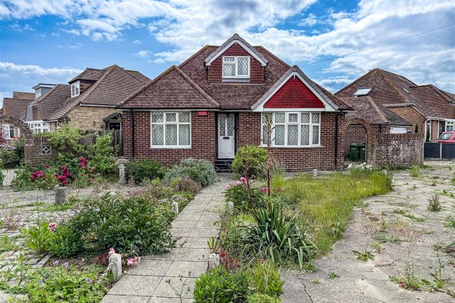 Orchard Grove, Portchester 2 bed detached bungalow for sale