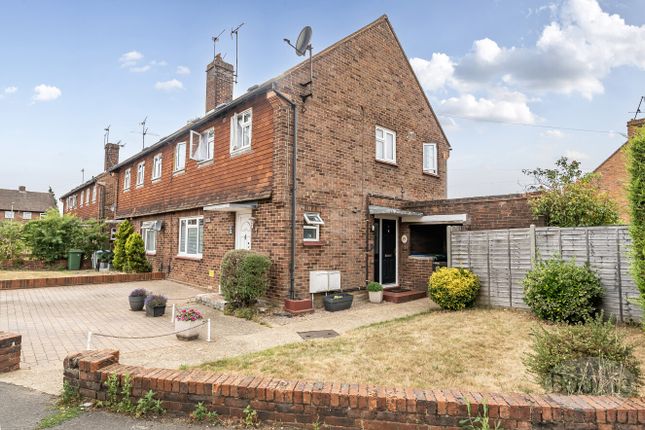 Wyndham Avenue, Cobham, Surrey, KT11 1 bed maisonette for sale