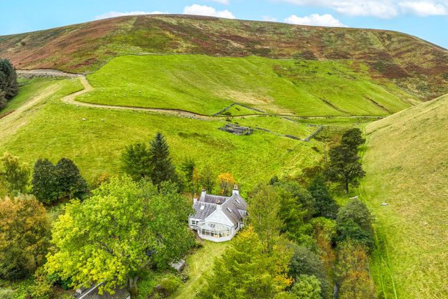 2 bedroom cottage for sale