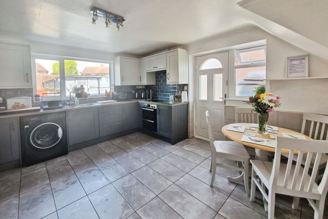 3 bed semi-detached house