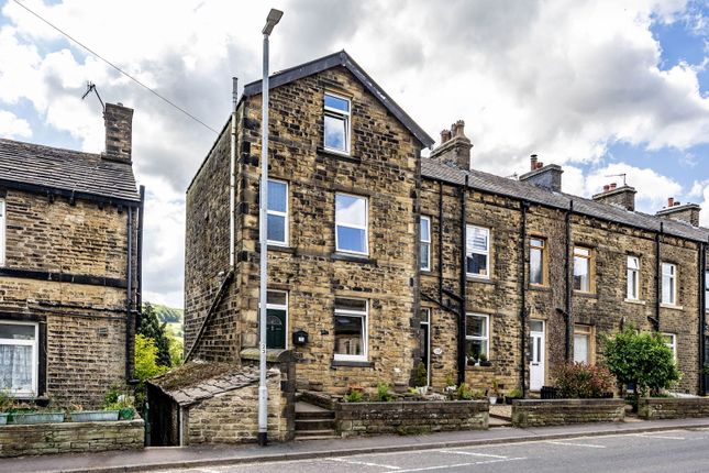 Rochdale Road, Sowerby Bridge HX6 3 bed end of terrace house for sale