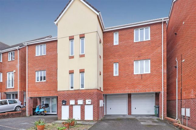 Silverwood Heights, Barnstaple, EX32 2 bed apartment for sale