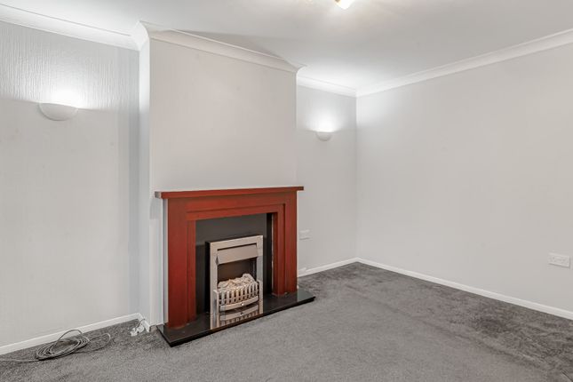 3 bed semi-detached house