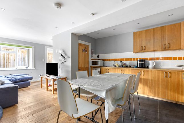 5 bed semi-detached house