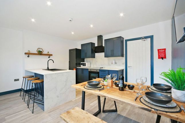7 bedroom terraced house for sale