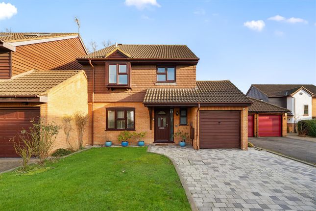 4 bedroom link detached house for sale