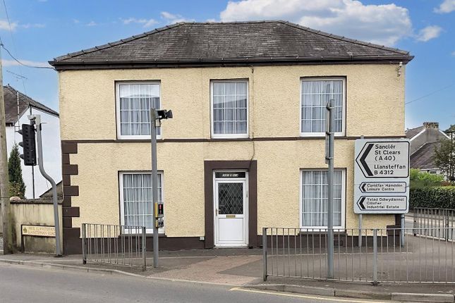 Llansteffan Road, Johnstown, Carmarthen 4 bed semi