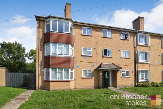 Chadwell Avenue, Cheshunt... 2 bed flat for sale