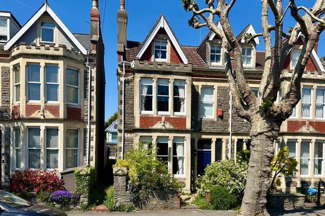 5 bedroom end of terrace house for sale