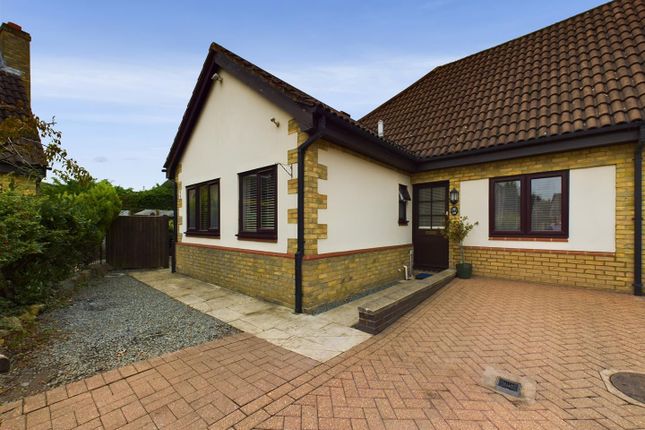 4 bedroom semi-detached bungalow for sale