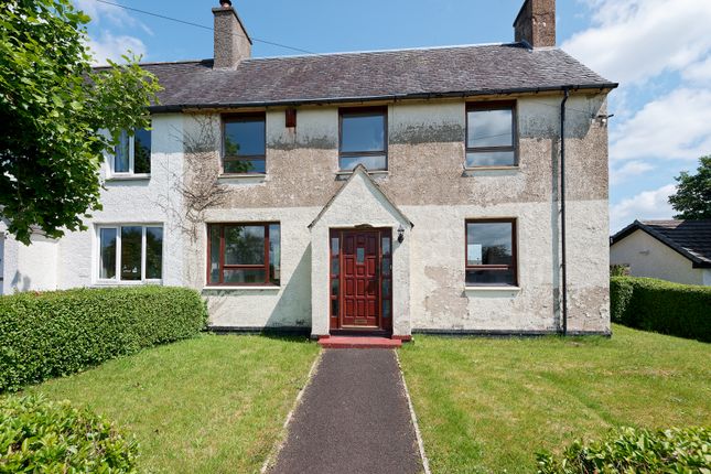 4 Rossland Crescent, Bishopton, PA7 5JH 3 bed semi