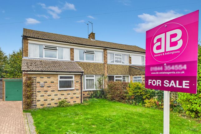 Cherry Tree Road, Chinnor, Oxfordshire 3 bed semi