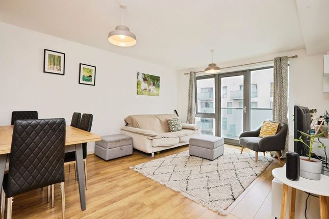 2 bed flat