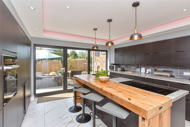 3 bed detached bungalow