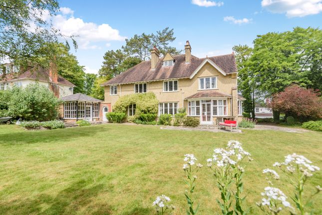 Bouverie Close, Salisbury, Wiltshire 4 bed detached house for sale