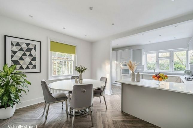 3 bed detached house