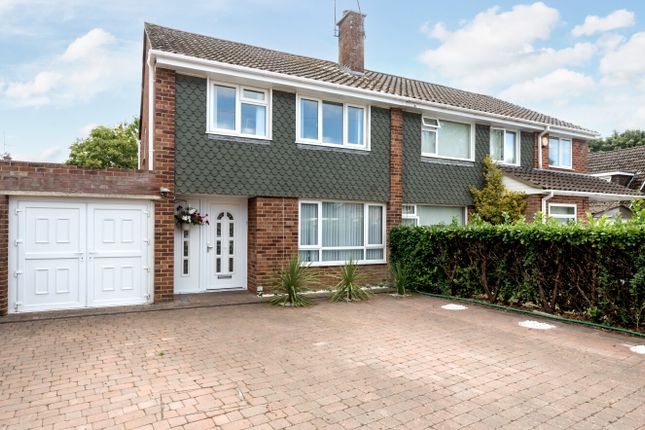 Alder Close, Romsey, Hampshire, SO51 3 bed semi