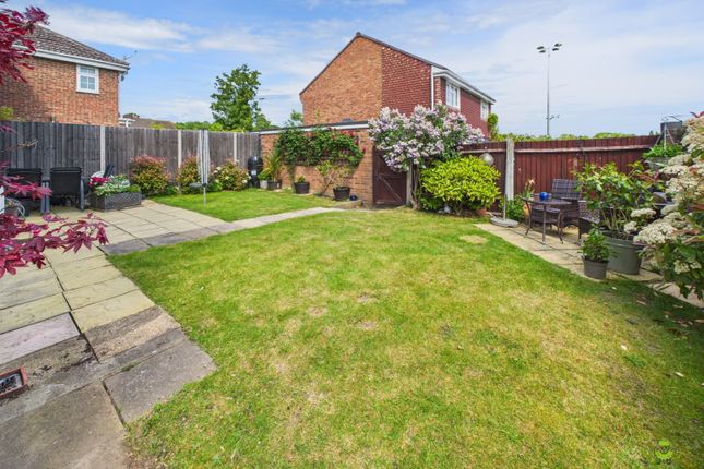 The Marlowes, Crayford, DA1 3 bed link detached house for sale