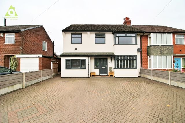 Park Road, Westhoughton, BL5 3HJ 4 bed semi