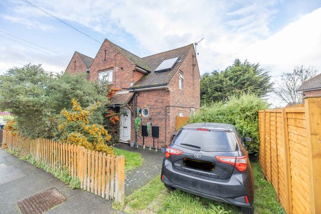 Querns Road, Canterbury, Kent, CT1 3 bed semi