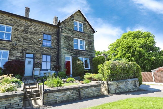 4 bedroom end of terrace house for sale