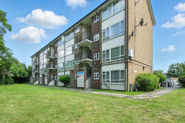 Cedars Court, London N9 1 bed flat for sale