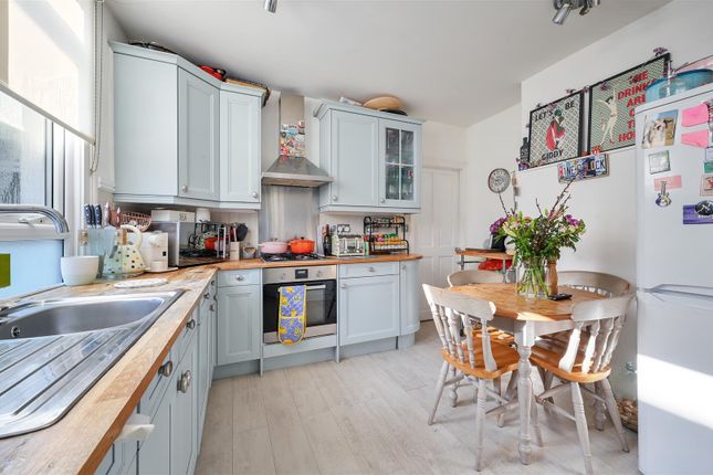 University Road, Colliers Wood SW19 3 bed maisonette for sale