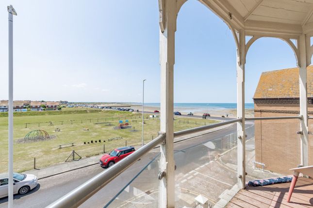 Minnis Road, Birchington CT7 3 bed penthouse for sale