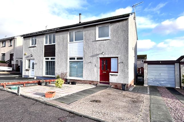 12 Hill Grove, Comrie, Dunfermline 3 bed semi