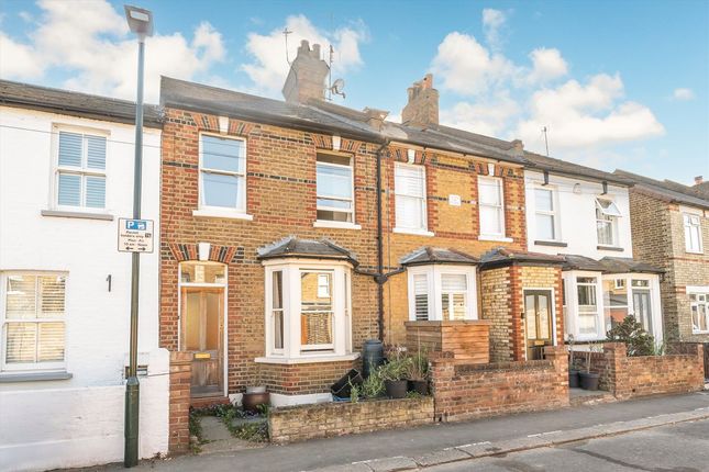 Railway Road, Teddington TW11 2 bed terraced house for sale