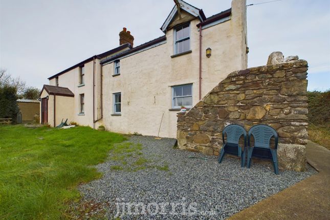 St Davids 4 bed property with land for sale