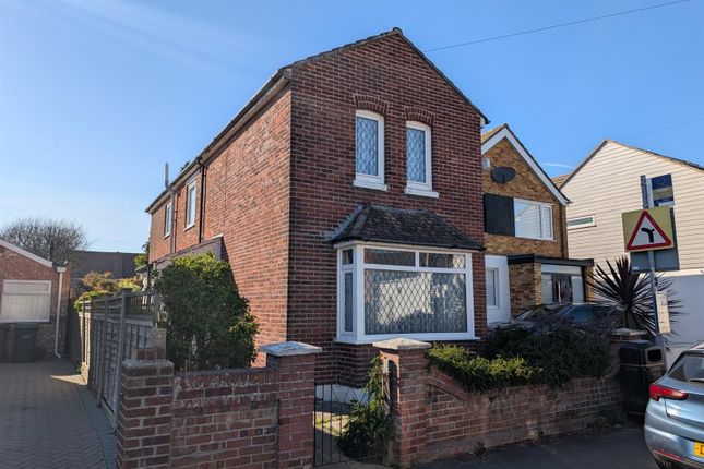 Grove Road, Gosport, Hampshire, PO12 3 bed detached house for sale