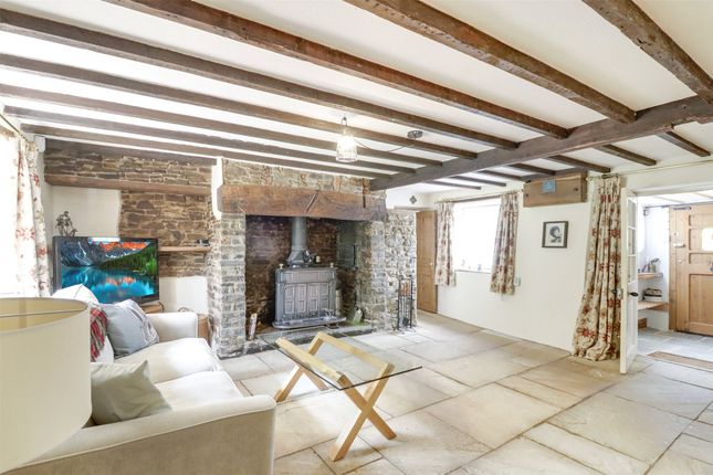 Hollocombe, Chulmleigh, Devon, EX18 4 bed semi