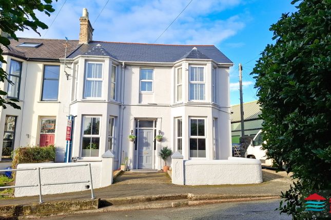 Station Square, Cricieth|Criccieth, LL52 3 bed end of terrace house for sale