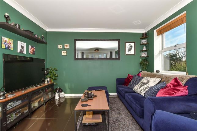 2 bed flat