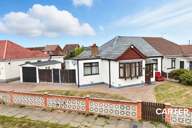 Highfield Gardens, Grays, RM16 4 bed end of terrace house for sale