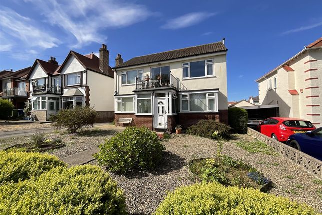 Scalby Mills Road, Scarborough, YO12 2 bed flat for sale