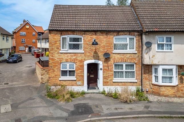 Crouch Street, Basildon SS15 3 bed end of terrace house for sale