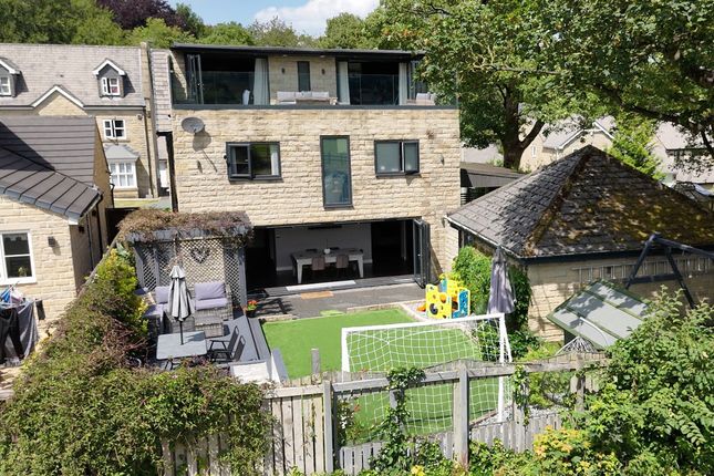 Oakleigh Road, Bradford BD14 5 bed detached house for sale