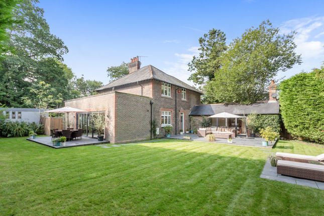 Copthorne Road, East Grinstead RH19 5 bed detached house for sale