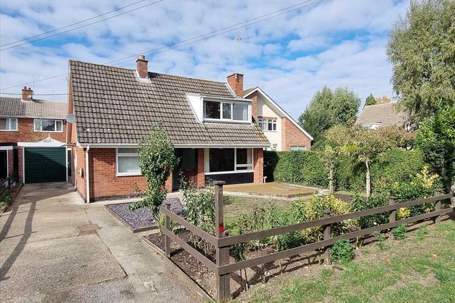 Ruskington NG34 2 bed detached house for sale