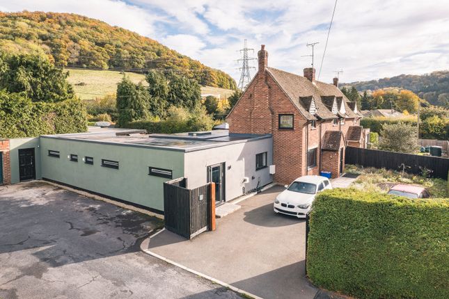 Coughton Place, Coughton... 5 bed semi