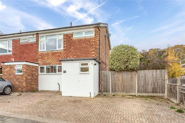 The Glen, Row Town, Addlestone... 3 bed semi